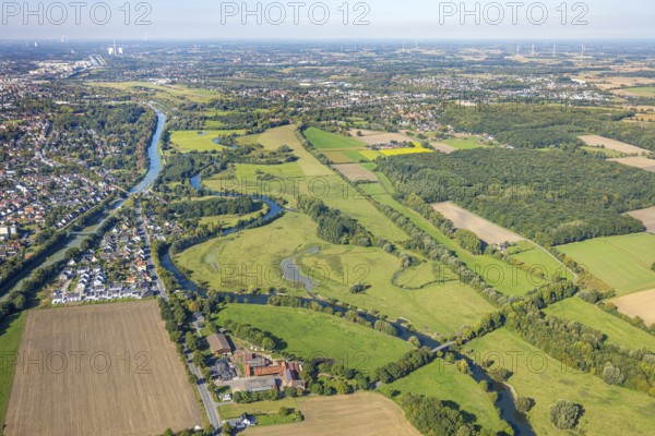 Aerial view, new residential area Friedrichsfeld and Im Fuchswinkel, river Lippe river meander and Datteln-Hamm canal, view to the district Heessen with distant view, Uentrop, Hamm, Ruhr area, North Rhine-Westphalia, Germany, DE, Europe, aerial view, aerial photography, aerial photography, overview, bird's eye view, overview