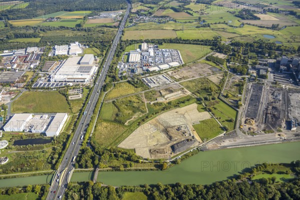 Aerial view, commercial area Siegenbeckstraße, construction site Geithe, planned motorway A2 junction Siegenbeckstraße, Uentrop, Hamm, Ruhr area, North Rhine-Westphalia, Germany, construction work, construction area, construction site, building plots, construction project, construction site, DE, Europe, commercial enterprise, commercial area, commercial area, commercial property, commercial site, commercial use, industrial area, industrial site, aerial view, aerial photography, aerial photography, new construction, road signpost, road traffic, overview, bird's-eye view, overview