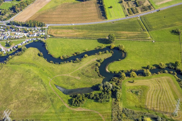 Aerial view, river Lippe river meander floodplain landscape Schmehauser Mersch, meadows and fields, Uentrop, Hamm, Ruhr area, North Rhine-Westphalia, Germany, agriculture, DE, Europe, agricultural fields, aerial view, aerial photography, aerial photography, overview, bird's-eye view, meadows, birds-eyes view, overview