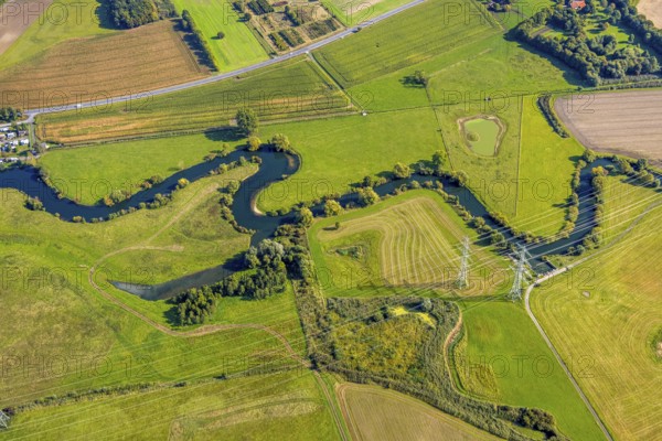 Aerial view, river Lippe river meander floodplain landscape Schmehauser Mersch, meadows and fields, Uentrop, Hamm, Ruhr area, North Rhine-Westphalia, Germany, agriculture, DE, Europe, agricultural fields, aerial view, aerial photography, aerial photography, overview, bird's-eye view, meadows, birds-eyes view, overview
