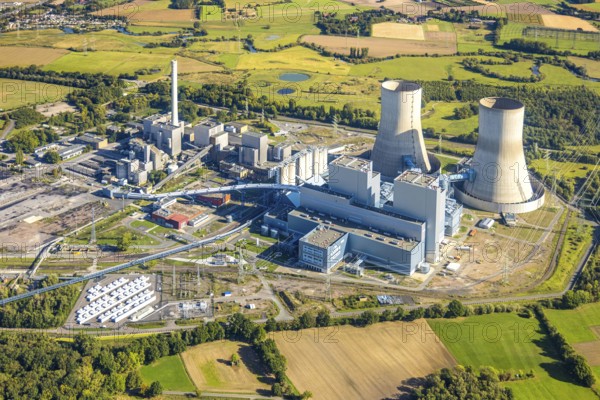Aerial view, RWE power plant Westfalen, meadows and agricultural fields, distant view, Eilmsen, Welver, Ruhr area, North Rhine-Westphalia, Germany, DE, Europe, Hamm, power plant, cooling towers, aerial view, aerial photography, aerial photography, overview, bird's-eye view, overview