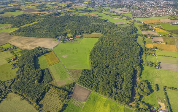 Aerial view, forest area Geithewald, restaurant Schulte-Geithe with tennis courts Tennisclub Geithe e.V., Hamm, Ruhr area, North Rhine-Westphalia, Germany, DE, Europe, inn, gastronomy, aerial view, aerial photography, aerial photography, restaurant, sport, tennis, tennis facility, tennis court, tennis courts, tennis club, overview, bird's-eye view, overview