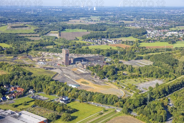 Aerial photo, CreativRevier Hamm, former Ost Heinrich Robert mine with hammerhead tower, Pelkum district, Hamm, Ruhr area, North Rhine-Westphalia, Germany, mine, CreativRevier Heinrich Robert, CreativRevier Heinrich Robert GmbH, DE, Europe, aerial photo, aerial photography, aerial photography, tower, overview, bird's eye view, colliery, birds-eyes view, overview