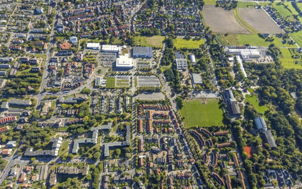 Aerial view, Freiherr-vom-Stein-Gymnasium Hamm with construction site and meadow area, entrance area Maximilianpark, Uentrop, Hamm, Ruhr area, North Rhine-Westphalia, Germany, construction work, construction area, construction site, building plots, construction project, construction site, education, educational institution, DE, Europe, grammar school, teaching institute, aerial view, aerial photography, aerial photography, school, overview, reconstruction, bird's eye view, Werner-Figgen-Weg, birds-eyes view, overview