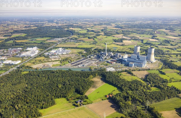 Aerial view, RWE power plant Westfalen, meadows and agricultural fields, distant view, Eilmsen, Welver, Ruhr area, North Rhine-Westphalia, Germany, DE, Europe, Hamm, power plant, cooling towers, aerial view, aerial photography, aerial photography, overview, bird's-eye view, overview