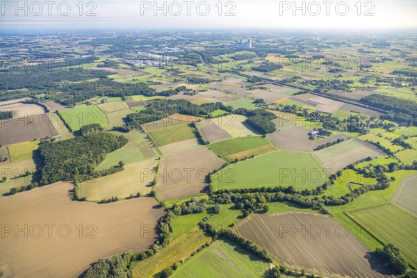 Aerial view, meadows and fields, Vöckinghausen, view to RWE power plant Westfalen, district Rhynern, Hamm, Ruhr area, North Rhine-Westphalia, Germany, DE, Europe, agricultural fields, aerial view, aerial photography, aerial photography, overview, bird's-eye view, overview