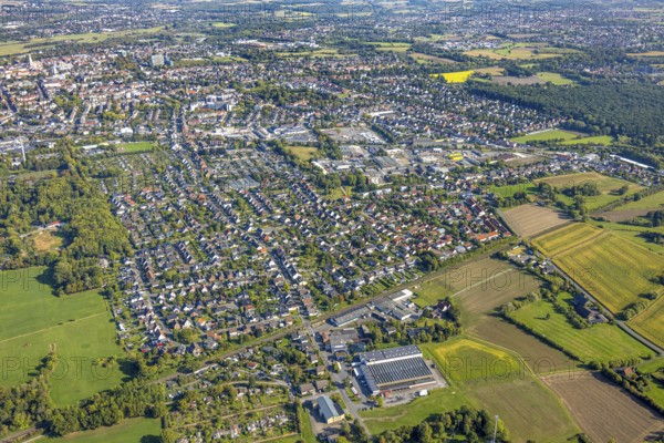 Aerial view, Hamm-Süden residential area at Langewanneweg, behind the city centre City, city district Rhynern, Hamm, Ruhr area, North Rhine-Westphalia, Germany, City, DE, Europe, property tax, real estate, city centre view, aerial view, aerial photography, aerial photography, aerial view, city, townscape, city centre, city centre, overview, bird's eye view, residential complex, living and life, residential area, residential quality, residential quarter, housing estate, residential area, birds-eyes view, overview