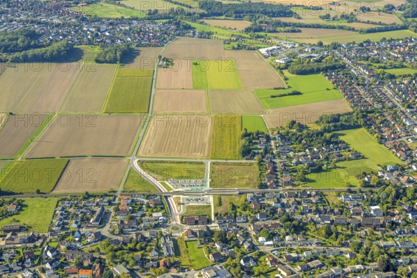Aerial view, planned stop in Westtünnen, construction site at Südfeldweg and Von-Thünen-Straße for the future railway stop, meadows and fields at Südfeldweg, Rhynern district, Hamm, Ruhr area, North Rhine-Westphalia, Germany, railway tracks, railway station, construction work, construction area, construction site, building plots, construction crane, construction project, construction project, construction site, DE, Deutsche Bahn AG, Europe, large construction site, aerial view, aerial photography, aerial photography, new construction, road tunnel, tunnel, overview, subway, bird's-eye view, overview