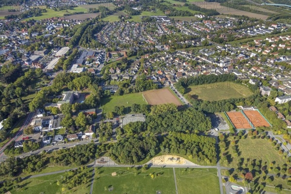 Aerial view, LIppepark with Glück-Auf-Stadion and playground, tenis courts Tennisclub Herringen 1956 e. V., Residential area Herringen district, Hamm, Ruhr area, North Rhine-Westphalia, Germany, DE, Europe, football, football pitch, property tax, real estate, aerial view, aerial photography, aerial photography, sports, sports facility, sports field, tennis, tennis facility, tennis court, tennis courts, tennis club, overview, bird's-eye view, residential area, housing and living, residential area, residential quality, residential neighbourhood, housing estate, residential area, birds-eyes view, overview