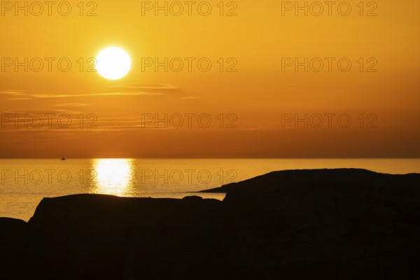 Sunset by the sea, archipelago landscape, Smögen, Smögenbryggan, Västra Götalands Län, Bohuslän, Sweden