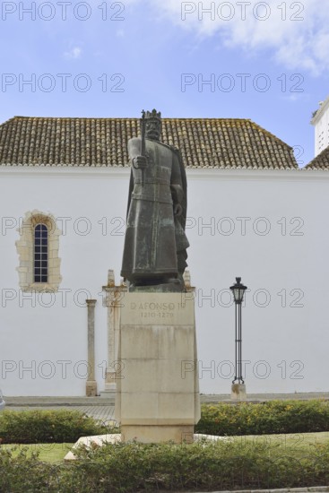 Statue of King Afonso III in front of the Archaeological Museum and former Convento de Nossa Senhora da Assuncao, Faro, Algarve, Portugal