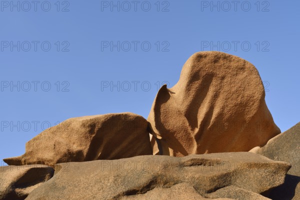Granite rocks on the Cote de Granit Rose coast near Ploumanac'h, Cotes-d'Armor, Brittany, France