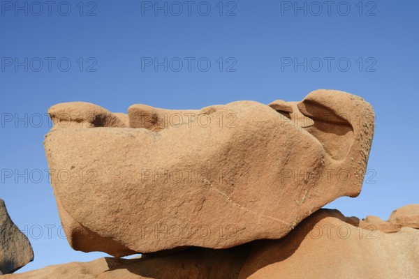 Granite rocks on the Cote de Granit Rose coast near Ploumanac'h, Cotes-d'Armor, Brittany, France