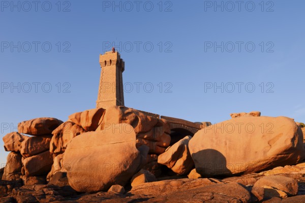 Mean Ruz lighthouse and granite rocks, Ploumanac'h, Cote de Granit Rose, Cotes-d'Armor, Brittany, France