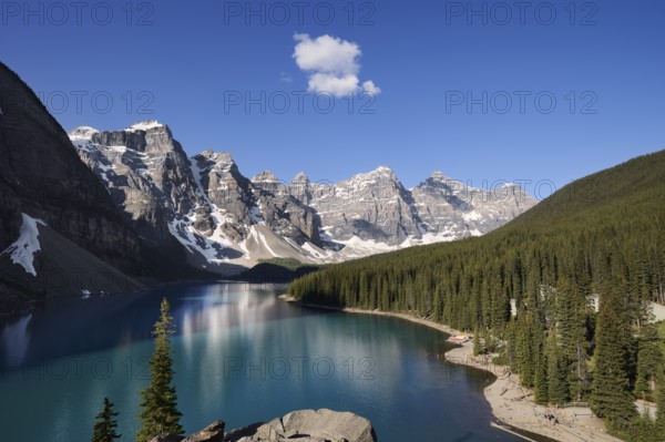 Moraine Lake and mountains of the Valley of the Ten Peaks, Banff National Park, Alberta, Canada