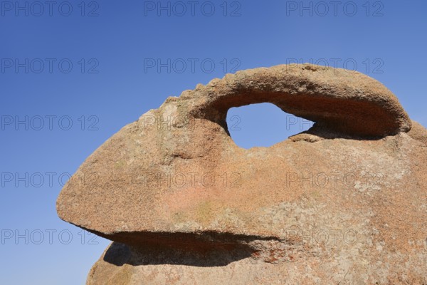 Granite rocks on the Cote de Granit Rose coast near Ploumanac'h, Cotes-d'Armor, Brittany, France
