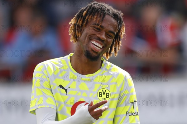 Football, Bundesliga 1, Matchday 3, 2025/2026, 1. FC Heidenheim vs. Borussia Dortmund, 13/09/2025, Voith-Arena, Heidenheim, Germany, Carney CHUKWUEMEKA Borussia Dortmund