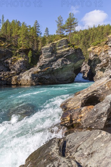 Ridderspranget, gorge in the river Sjoa, Jotunheimen mountains, Randsverk, Innlandet, Norway