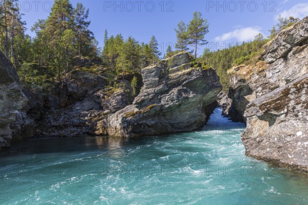 Ridderspranget, gorge in the river Sjoa, Jotunheimen mountains, Randsverk, Innlandet, Norway