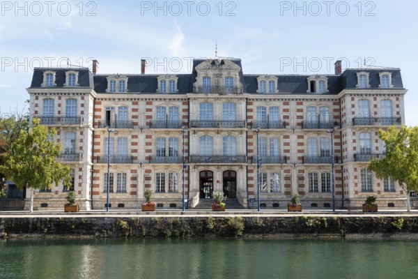 Hotel on the banks of the Meuse, Verdun, Département Meuse, Grand Est, France