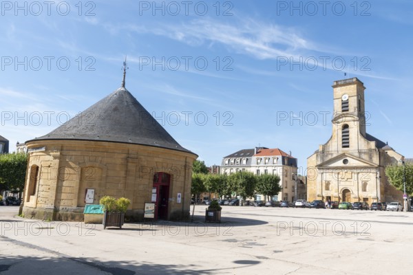 Tourist information centre, Saint-Dagobert church, historical monument, Place Darche, parade square, Longwy, Département Meurthe-et-Moselle, Grand Est, France