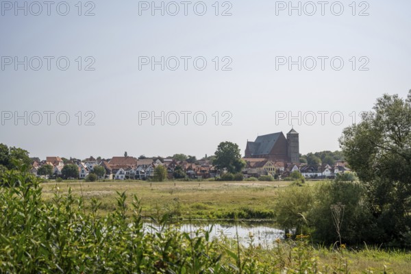 Rural village with church, surrounded by meadows. Quiet, peaceful countryside, cathedral, Verden an der Aller, Lower Saxony, Germany