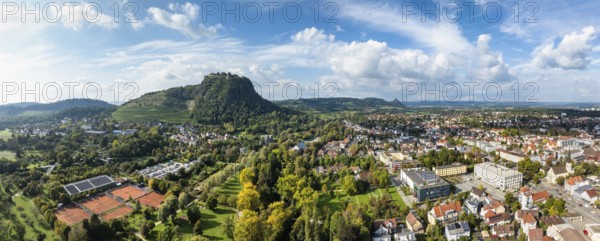 Aerial view of the town of Singen am Hohentwiel with the state garden show grounds, on the right the town hall and the town hall, on the horizon the Hegauberge mountains with the Hohentwiel and Germany's largest fortress ruins, district of Constance, Baden-Württemberg, Germany