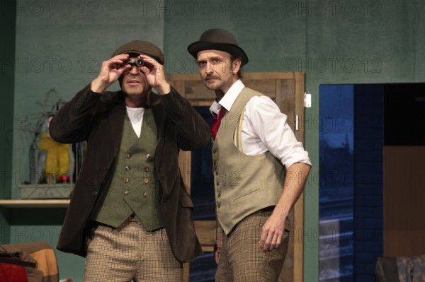 Silvio Hildebrandt (Dr Courtenay), Thilo Herrmann (Prof Marcus), LADYKILLERS, photo rehearsal on 29.09.2025 at the Berliner Kriminaltheater, Berlin, premiere: 15.10.2025