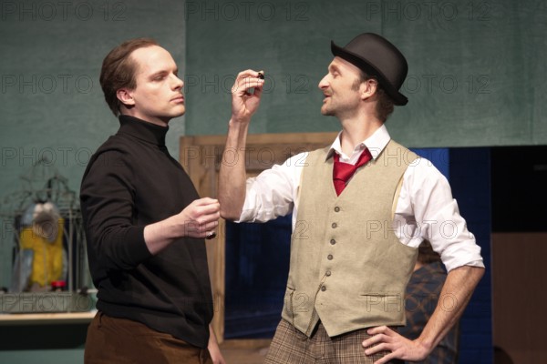 Thilo Herrmann (Prof. Marcus), Henning Wolff (Louis Harvey), LADYKILLERS, photo rehearsal on 29/09/2025 at the Berliner Kriminaltheater, Berlin, premiere: 15/10/2025