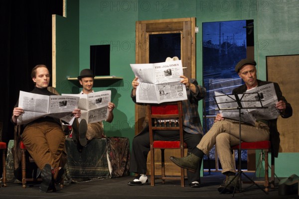 Henning Wolff (Louis Harvey), Thilo Herrmann (Prof. Marcus), Pablo Nina Toculescu (Willie Knoxton), Silvio Hildebrandt (Dr Courtenay), LADYKILLERS, photo rehearsal on 29.09.2025 at the Berliner Kriminaltheater, Berlin, premiere: 15.10.2025