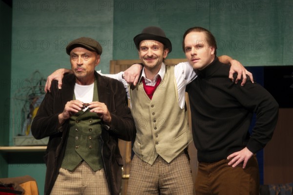 Silvio Hildebrandt (Dr Courtenay), Thilo Herrmann (Prof Marcus), Henning Wolff (Louis Harvey), LADYKILLERS, photo rehearsal on 29.09.2025 at the Berliner Kriminaltheater, Berlin, premiere: 15.10.2025