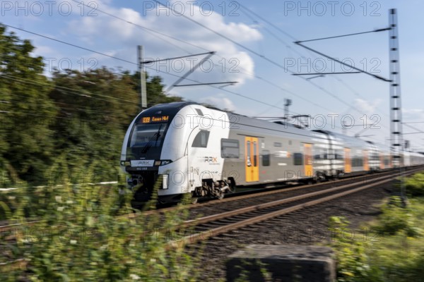 Train services on one of the busiest railway lines in Germany, regional services, RE6, RRX, Rhine-Ruhr Express, National Express, train between Duisburg and Düsseldorf, commuter trains, regional trains, ICE and IC long-distance services and freight transport, North Rhine-Westphalia, Germany
