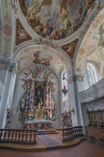 Church of St Gallus and Ulrich, main altar and ceiling frescoes, Kisslegg, Allgäu, Baden-Württemberg, Germany