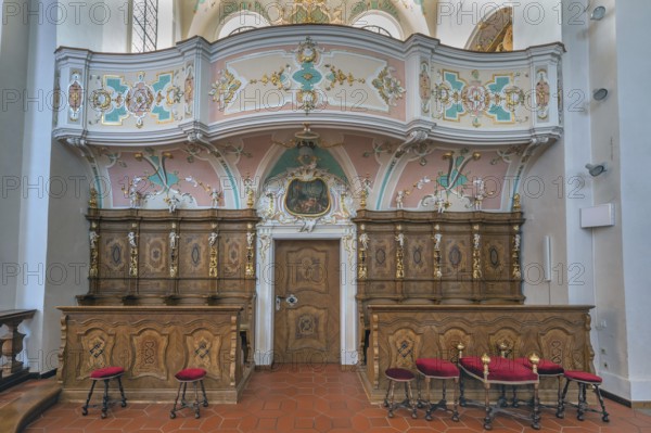 Church of St Gallus and Ulrich, side gallery and choir stalls, Kisslegg, Allgäu, Baden-Württemberg, Germany
