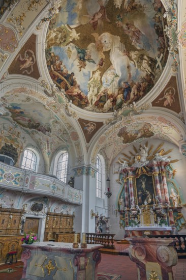 Church of St Gallus and Ulrich, side gallery, main altar, choir stalls and ceiling frescoes, Kisslegg, Allgäu, Baden-Württemberg, Germany