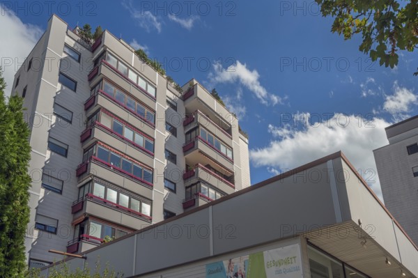 Blue sky. white clouds, high-rise building with bay windows, Kempten, Allgäu, Swabia, Germany
