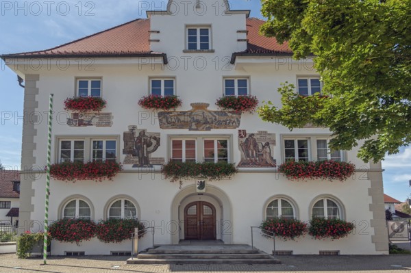 The town hall, the façade tells of the highlights of the town's history, Kisslegg, Allgäu, Baden-Württemberg, Germany