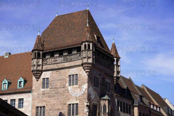 Historic building with oriels and decorations under a blue sky, Nuremberg, Middle Franconia, Franconia, Bavaria, Germany