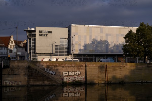 Vacancy, former production site of Rilling Sekt, Ludwig Rilling GmbH & Co. KG, Logo, Neckar, Bad Cannstatt, Stuttgart, Baden-Württemberg, Germany