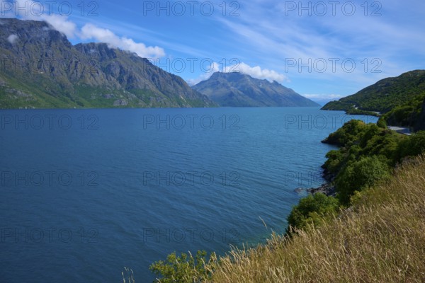 Sweeping views over a tranquil lake nestled in majestic mountains, Devil's Staircase Lookout Point, Kingston, Lake Wakatipu, Queenstown-Lakes District, Otago, South Island, New Zealand