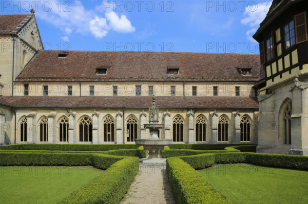 Bebenhausen Monastery, Gothic cloister, sacred building, historic building, architecture, former Cistercian abbey, medieval monastery, cloister garden, fountain, listed building, Bebenhausen district of the university town of Tübingen, Schönbuch, Baden-Württemberg, Germany