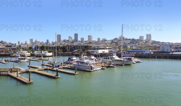 Sunny harbour scenery in San Francisco in California, USA