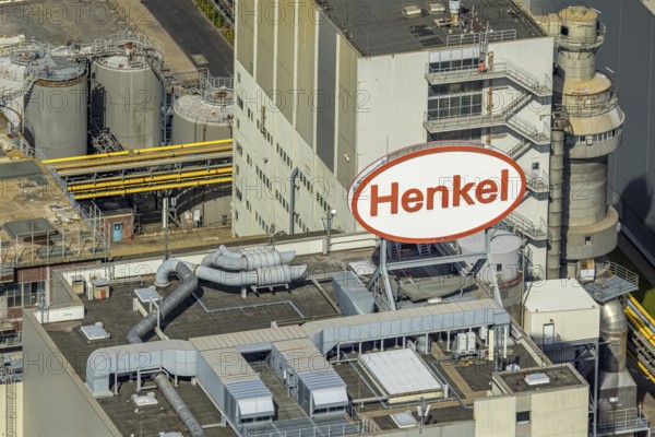 Aerial view, Henkel AG chemical plant site, Holthausen, Düsseldorf, Rhineland, North Rhine-Westphalia, Germany, DE, Europe, commercial enterprise, commercial area, commercial area, commercial property, commercial site, commercial use, industrial area, industrial site, aerial photograph, aerial photography, aerial photography, overview, bird's-eye view, overview