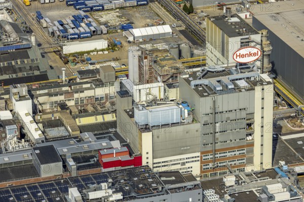Aerial view, Henkel AG chemical plant site, Holthausen, Düsseldorf, Rhineland, North Rhine-Westphalia, Germany, DE, Europe, commercial enterprise, commercial area, commercial area, commercial property, commercial site, commercial use, industrial area, industrial site, aerial photograph, aerial photography, aerial photography, overview, bird's-eye view, overview