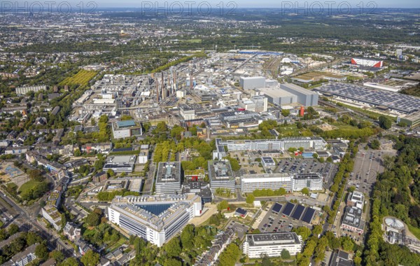 Aerial view, Henkel chemical plant area, BASF industrial area, Holthausen, Düsseldorf, Ruhr area, North Rhine-Westphalia, Germany, DE, Europe, commercial enterprise, commercial area, commercial park, commercial location, commercial use, industrial area, industrial location, aerial photograph, aerial photography, aerial photography, overview, bird's-eye view, overview