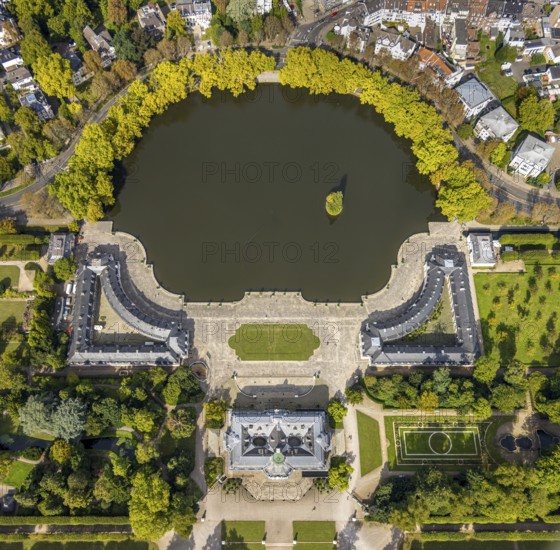 Aerial view, Benrath Castle with castle park and castle pond, Benrath, Düsseldorf, Ruhr area, North Rhine-Westphalia, Germany, DE, monument protection, Europe, aerial view, aerial photography, aerial photography, nature reserve, park, castle, pond, overview, bird's-eye view, bird's-eye view, overview