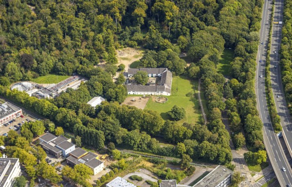 Aerial view, Henkel sewage treatment plant and Niederheld equestrian estate, Niederheider Wäldchen leisure park, Holthausen, Düsseldorf, Ruhr area, North Rhine-Westphalia, Germany, DE, Europe, aerial view, aerial photography, aerial photography, overview, bird's-eye view, overview