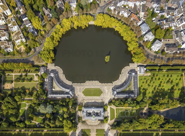 Aerial view, Benrath Castle with castle park and castle pond, Benrath, Düsseldorf, Ruhr area, North Rhine-Westphalia, Germany, DE, monument protection, Europe, aerial view, aerial photography, aerial photography, nature reserve, park, castle, pond, overview, bird's-eye view, bird's-eye view, overview