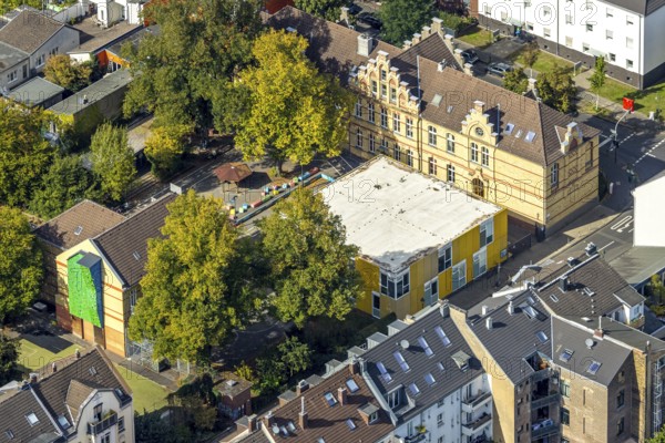 Aerial view, Martin-Luther-King-Schule an der Schönaustraße, Gerresheim, Düsseldorf, Ruhr area, North Rhine-Westphalia, Germany, education, educational institution, DE, Europe, educational institute, aerial view, aerial photography, aerial photography, school, overview, bird's eye view, birds-eyes view, overview