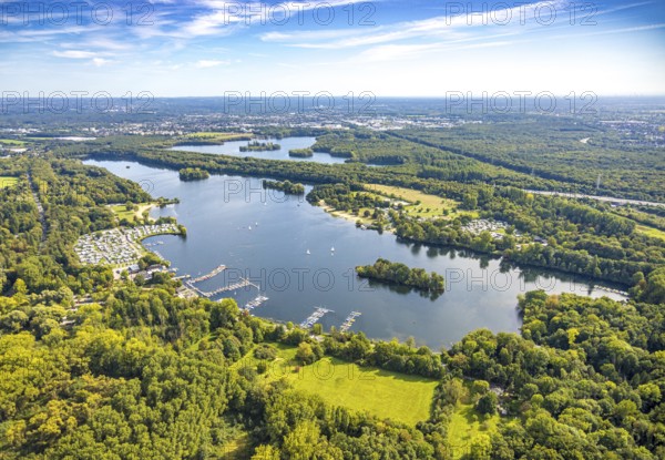 Aerial view, Unterbacher See with lido and campsite, motorway A46, Unterbach, Düsseldorf, Ruhr area, North Rhine-Westphalia, Germany, motorway, railway tracks, camping, camping facility, camping houses, campsite, DE, Europe, leisure, green trees, hobby, landscape, landscape forms, aerial view, aerial photography, aerial photography, lake, road traffic, overview, bird's eye view, caravan, birds-eyes view, green lung, overview